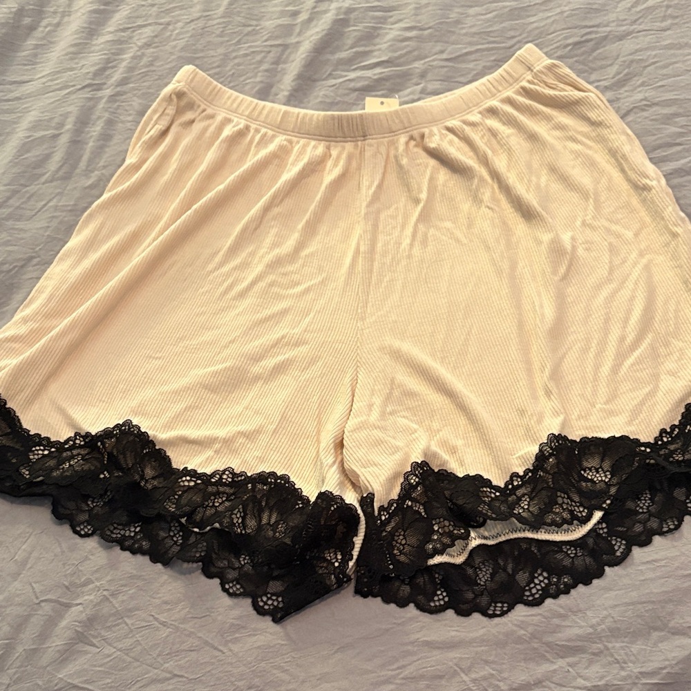 Aerie ribbed pjs short with black lace trimming